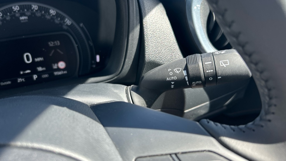 Toyota Aygo X 1.0 VVT-i Edge 5dr Auto Petrol Hatchback - Image 32