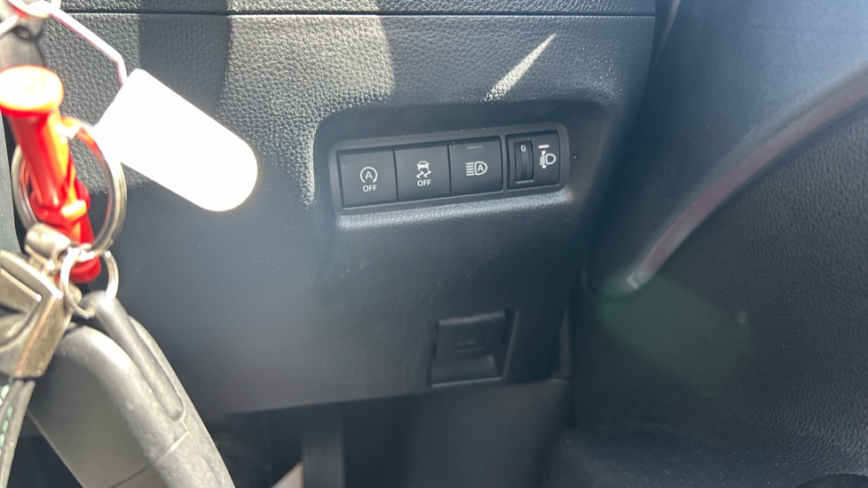 Toyota Aygo X 1.0 VVT-i Edge 5dr Auto Petrol Hatchback - Image 34
