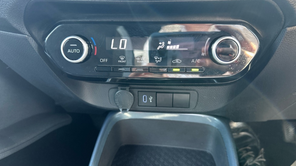 Toyota Aygo X 1.0 VVT-i Edge 5dr Auto Petrol Hatchback - Image 37
