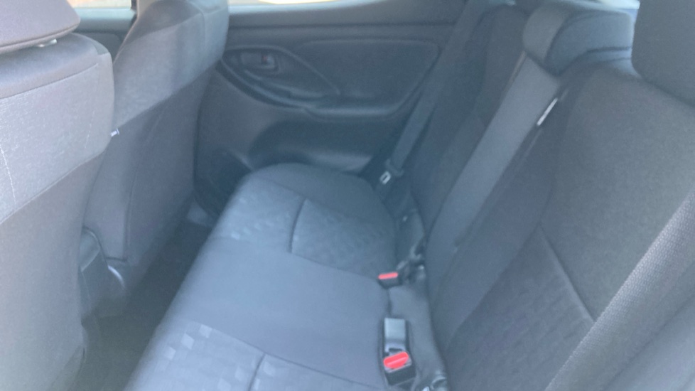 Toyota Yaris 1.5 Hybrid Design 5dr CVT Hybrid Hatchback - Image 15