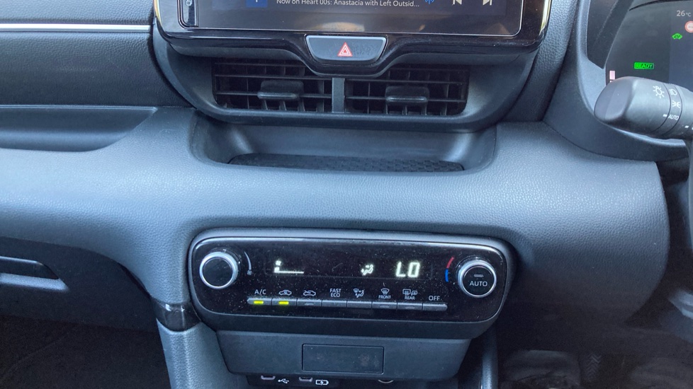 Toyota Yaris 1.5 Hybrid Design 5dr CVT Hybrid Hatchback - Image 32
