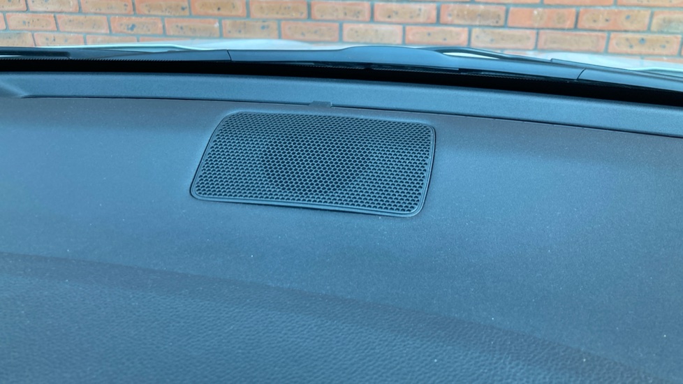 Toyota Yaris 1.5 Hybrid Design 5dr CVT Hybrid Hatchback - Image 35
