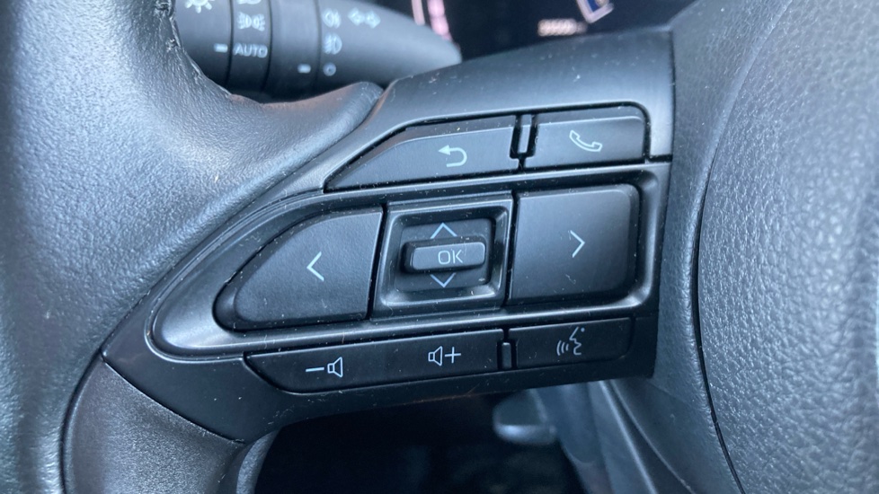 Toyota Yaris 1.5 Hybrid Design 5dr CVT Hybrid Hatchback - Image 36