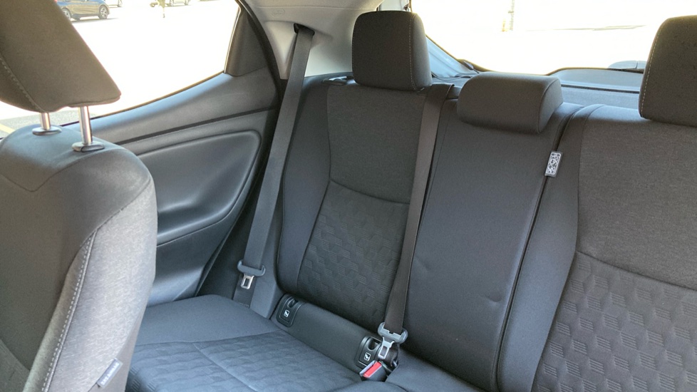 Toyota Yaris 1.5 Hybrid Design 5dr CVT Hybrid Hatchback - Image 39