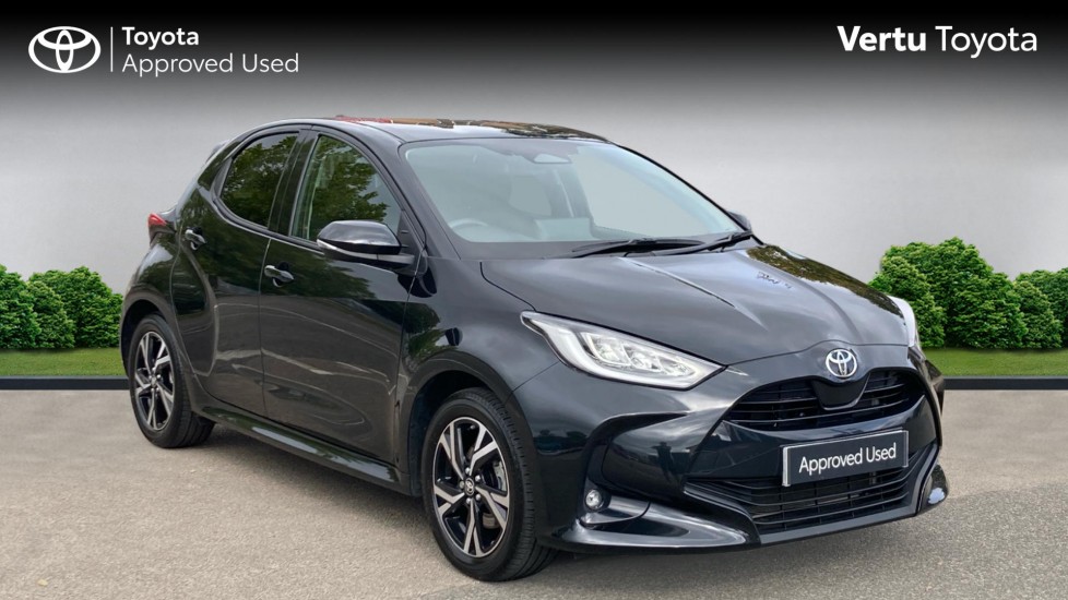Toyota Yaris 1.5 Hybrid Design 5dr CVT Hybrid Hatchback - Image 1