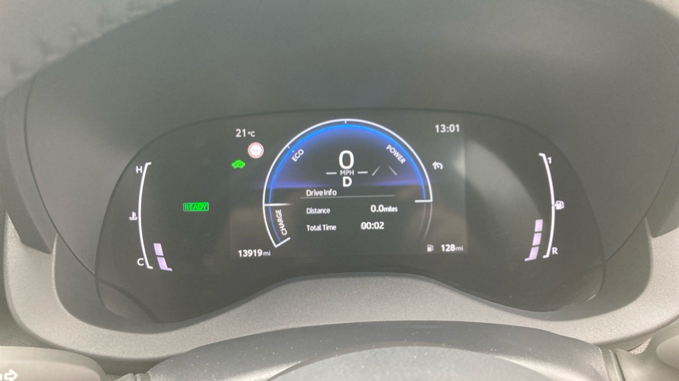 Toyota Yaris 1.5 Hybrid Design 5dr CVT Hybrid Hatchback - Image 11