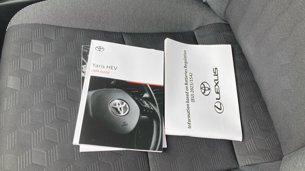 Toyota Yaris 1.5 Hybrid Design 5dr CVT Hybrid Hatchback - Image 27