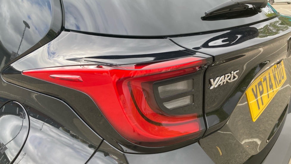 Toyota Yaris 1.5 Hybrid Design 5dr CVT Hybrid Hatchback - Image 43