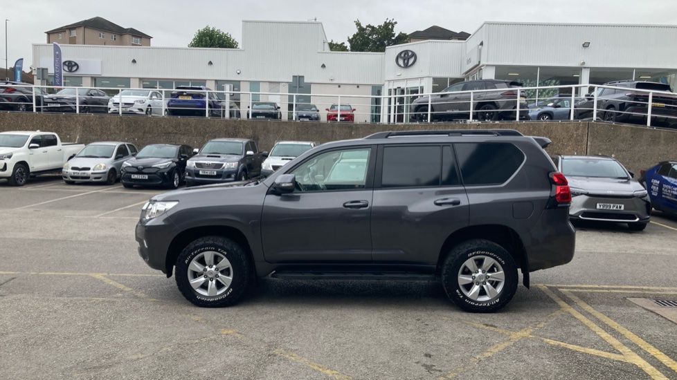 Toyota Land Cruiser Lwb Diesel 2.8D 204 Active Commercial Auto - Image 24