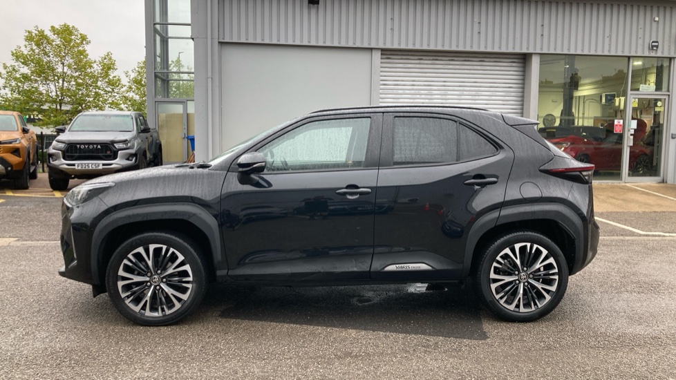 Toyota Yaris Cross 1.5 Hybrid Excel 5dr CVT Hybrid Estate - Image 24