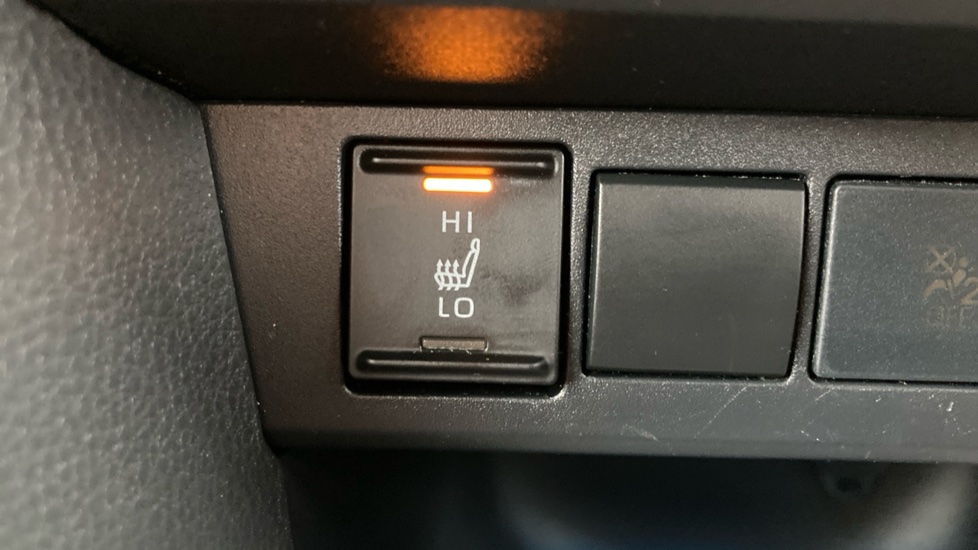 Toyota Yaris Cross 1.5 Hybrid Excel 5dr CVT Hybrid Estate - Image 38