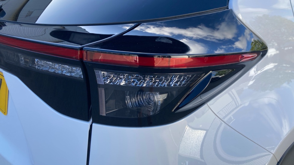 Toyota Yaris Cross 1.5 Hybrid Excel 5dr CVT Hybrid Estate - Image 21