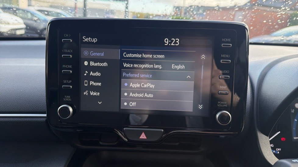 Toyota Yaris Cross 1.5 Hybrid Design 5dr CVT Hybrid Estate - Image 9