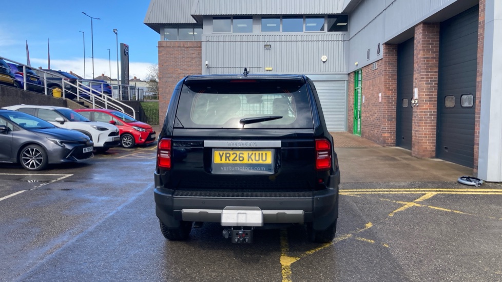 Toyota Land Cruiser Diesel 2.8D 48V 205 Commercial Auto - Image 19