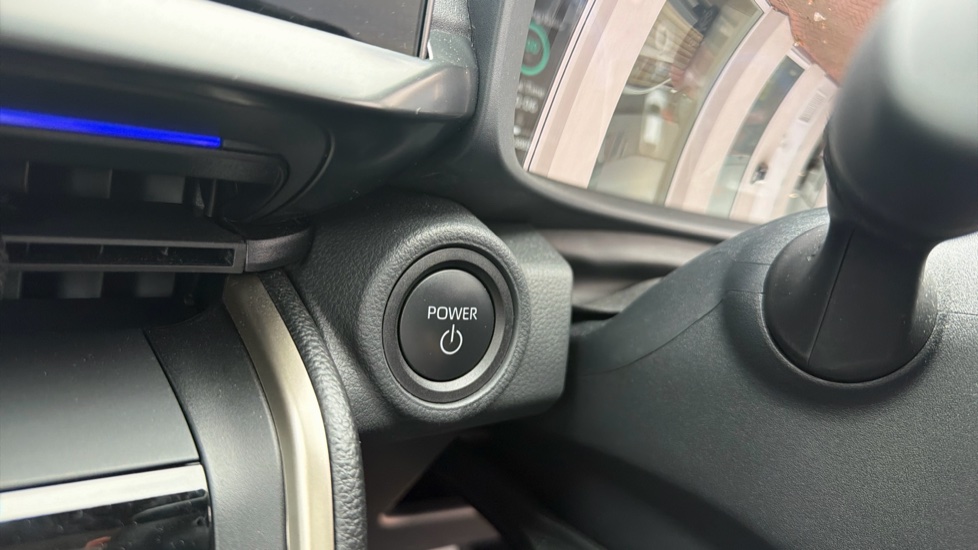 Toyota C-HR 1.8 Hybrid Excel 5dr CVT Hybrid Hatchback - Image 16