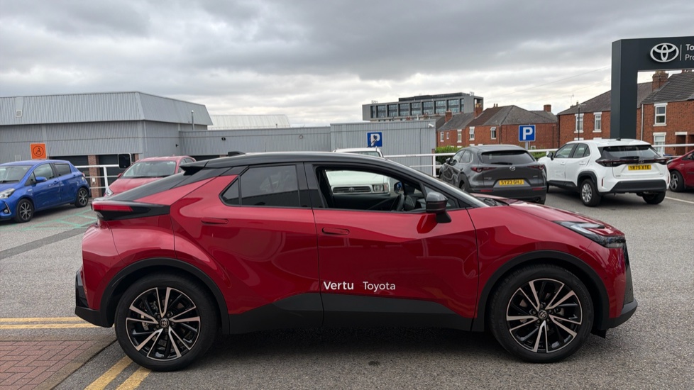 Toyota C-HR 1.8 Hybrid Excel 5dr CVT Hybrid Hatchback - Image 23