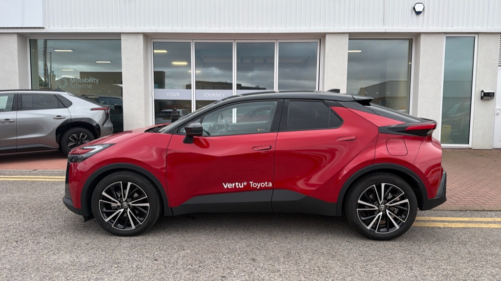 Toyota C-HR 1.8 Hybrid Excel 5dr CVT Hybrid Hatchback - Image 24