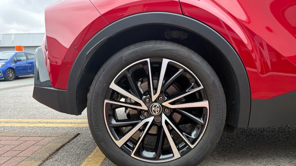 Toyota C-HR 1.8 Hybrid Excel 5dr CVT Hybrid Hatchback - Image 25