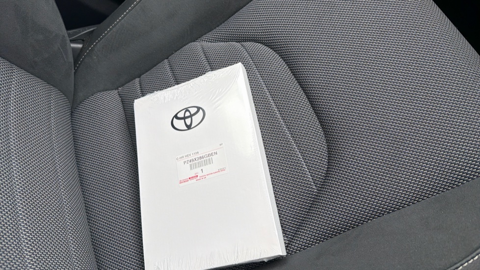 Toyota C-HR 1.8 Hybrid Excel 5dr CVT Hybrid Hatchback - Image 27