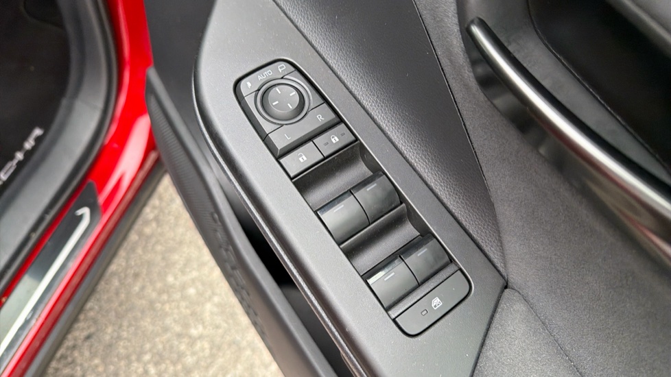 Toyota C-HR 1.8 Hybrid Excel 5dr CVT Hybrid Hatchback - Image 31