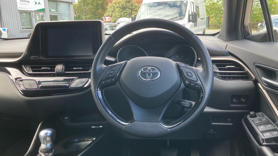Toyota C-HR 1.8 Hybrid Design 5dr CVT Hybrid Hatchback - Image 7