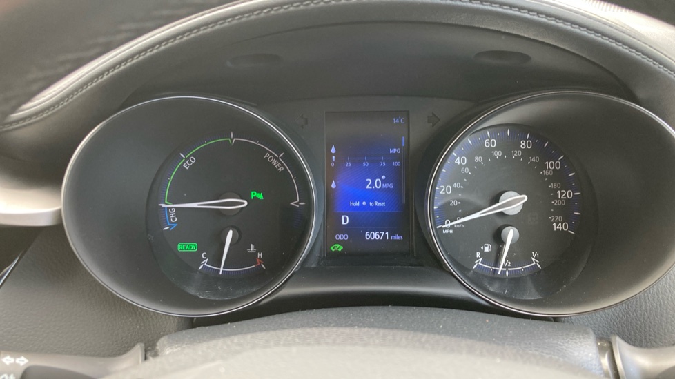Toyota C-HR 1.8 Hybrid Design 5dr CVT Hybrid Hatchback - Image 11
