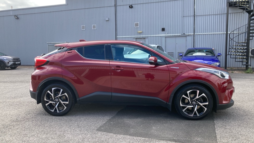 Toyota C-HR 1.8 Hybrid Design 5dr CVT Hybrid Hatchback - Image 23