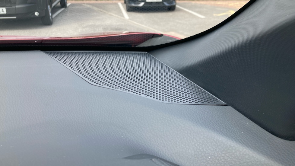 Toyota C-HR 1.8 Hybrid Design 5dr CVT Hybrid Hatchback - Image 37