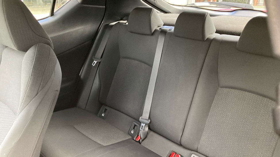 Toyota C-HR 1.8 Hybrid Design 5dr CVT Hybrid Hatchback - Image 42