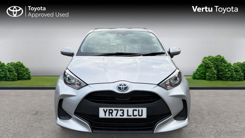 Toyota Yaris 1.5 Hybrid Icon 5dr CVT Hybrid Hatchback - Image 22