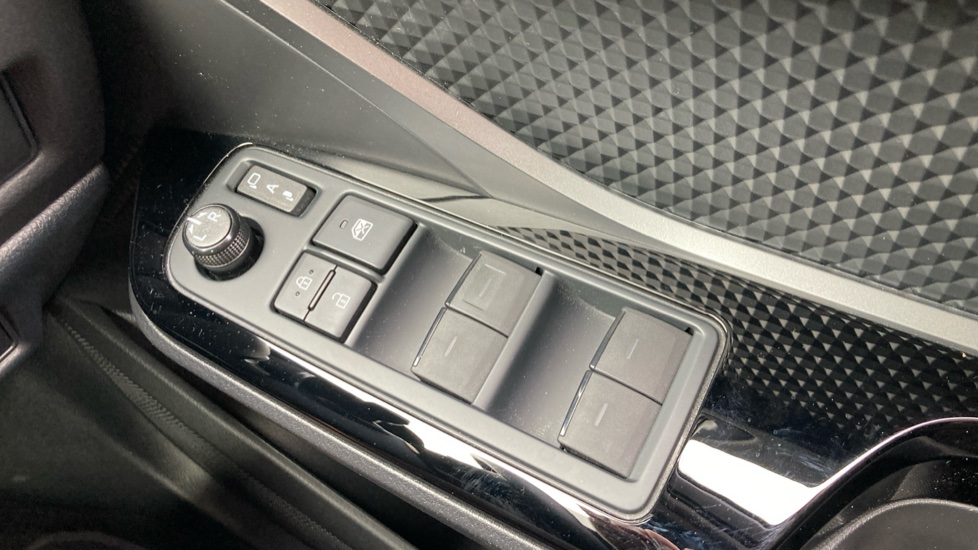 Toyota C-HR 2.0 Hybrid GR Sport 5dr CVT Hybrid Hatchback - Image 32