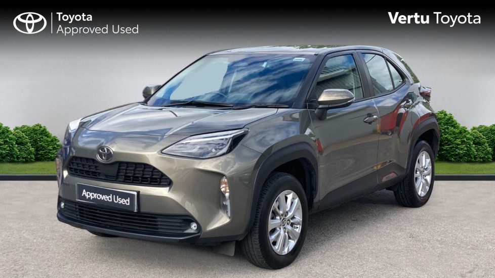 Toyota Yaris Cross 1.5 Hybrid Icon 5dr CVT Hybrid Estate - Image 3