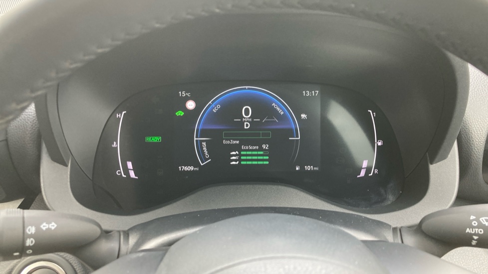 Toyota Yaris Cross 1.5 Hybrid Icon 5dr CVT Hybrid Estate - Image 11