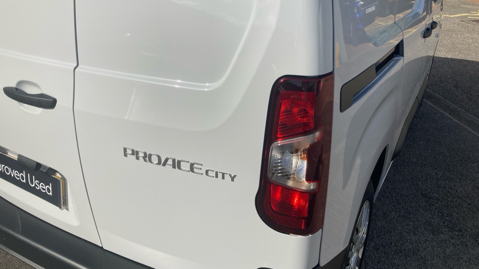Toyota Proace City L1 Diesel 1.5D 100 Icon Van - Image 21