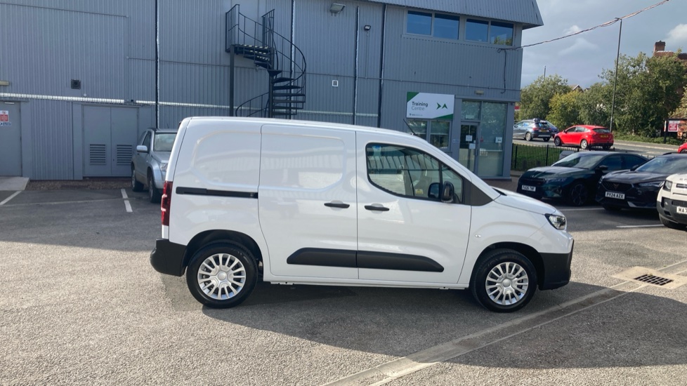 Toyota Proace City L1 Diesel 1.5D 100 Icon Van - Image 23