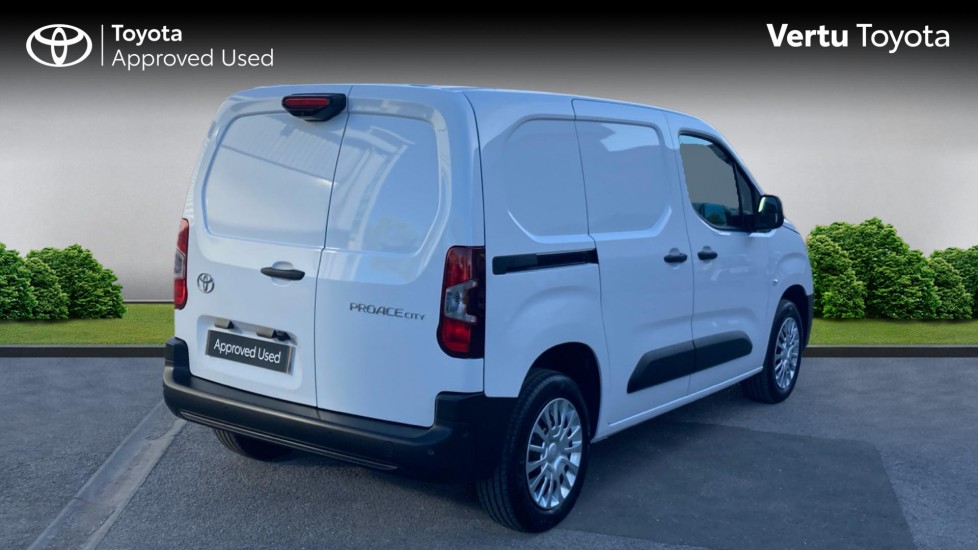 Toyota Proace City L1 Diesel 1.5D 100 Icon Van - Image 2