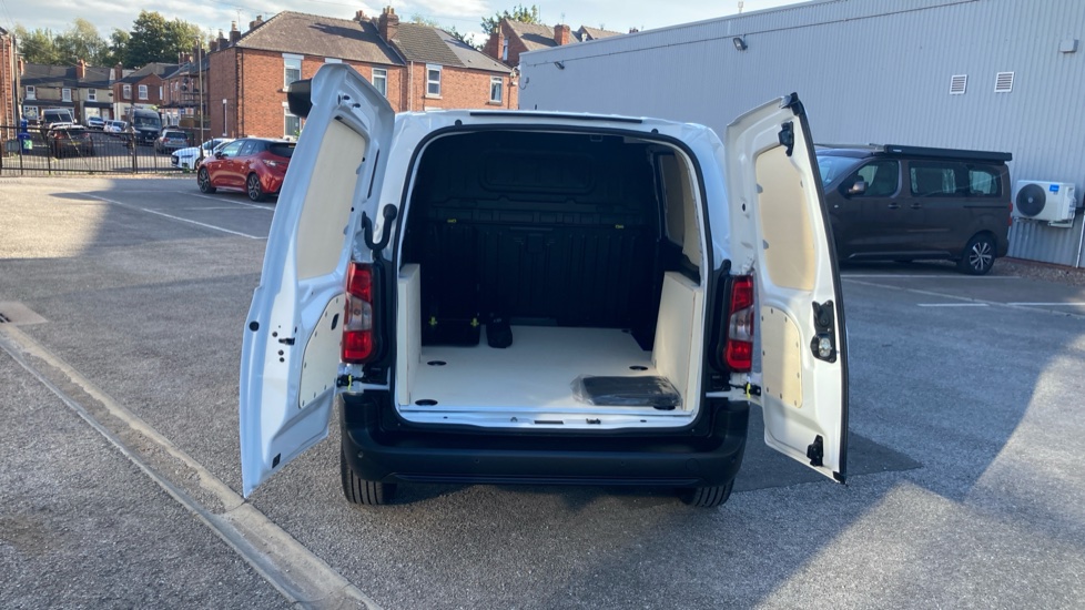 Toyota Proace City L1 Diesel 1.5D 100 Icon Van - Image 13