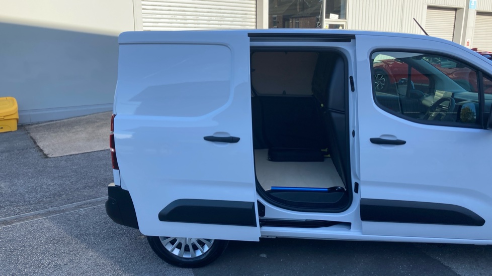 Toyota Proace City L1 Diesel 1.5D 100 Icon Van - Image 8