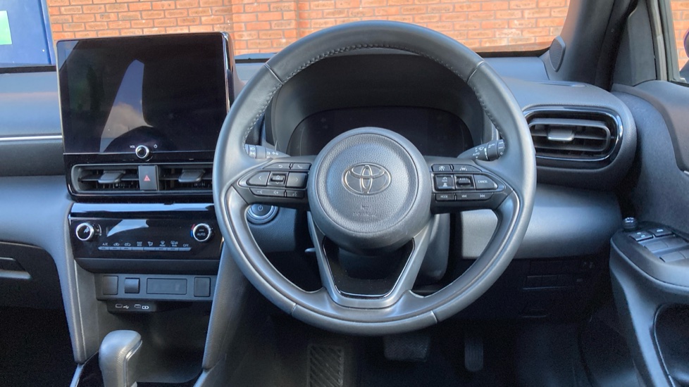 Toyota Yaris Cross 1.5 Hybrid Design 5dr CVT Hybrid Estate - Image 7