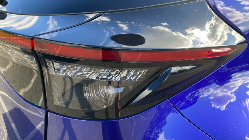 Toyota Yaris Cross 1.5 Hybrid Design 5dr CVT Hybrid Estate - Image 21