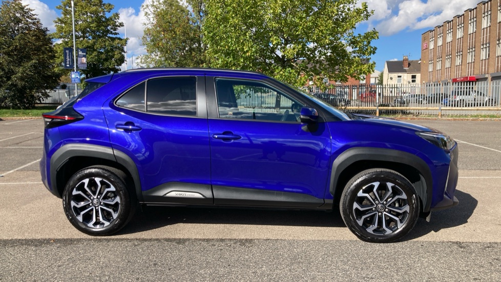 Toyota Yaris Cross 1.5 Hybrid Design 5dr CVT Hybrid Estate - Image 23