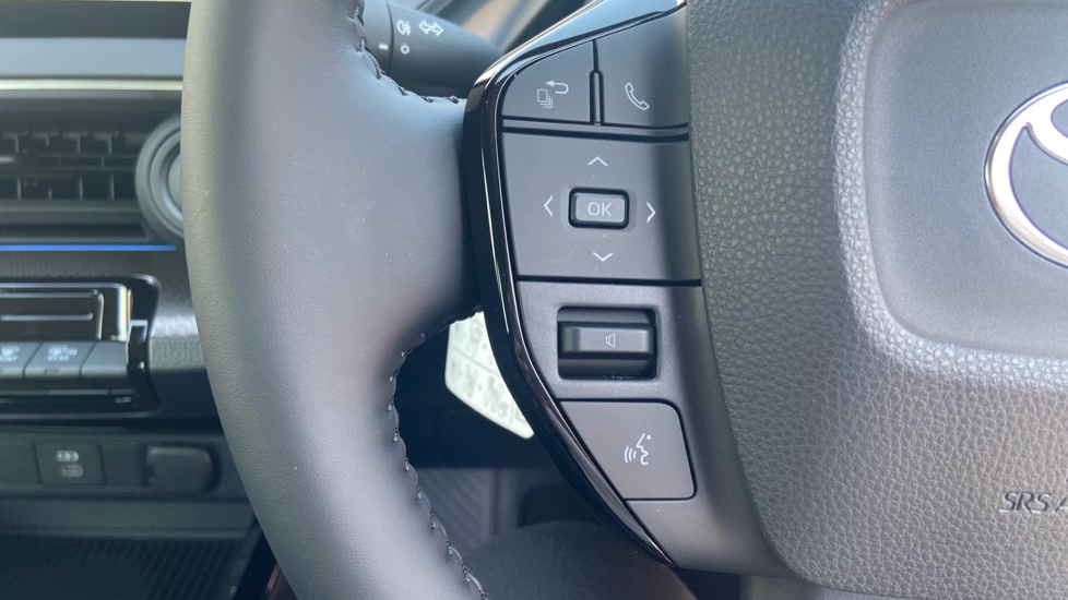 Toyota Prius 2.0 PHEV Design 5dr CVT Hatchback - Image 37