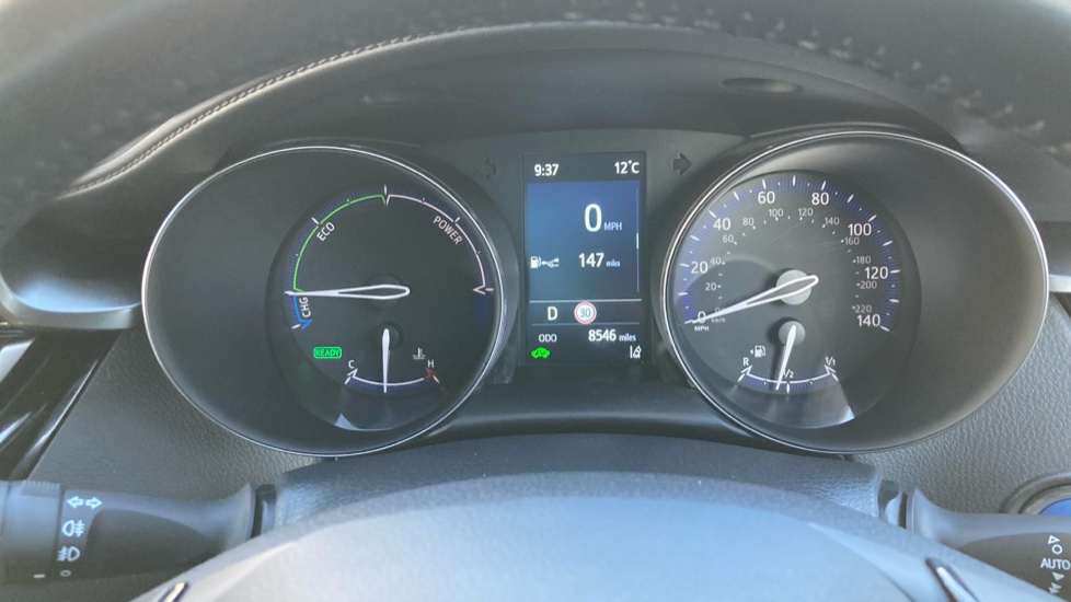 Toyota C-HR 1.8 Hybrid Design 5dr CVT Hybrid Hatchback - Image 11
