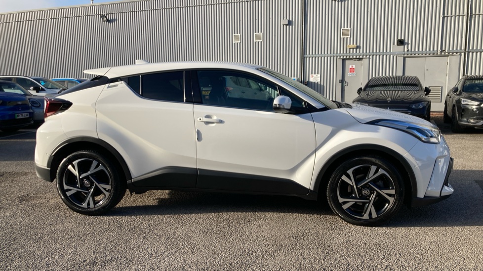 Toyota C-HR 1.8 Hybrid Design 5dr CVT Hybrid Hatchback - Image 23
