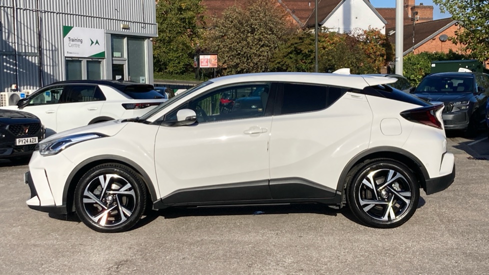 Toyota C-HR 1.8 Hybrid Design 5dr CVT Hybrid Hatchback - Image 24