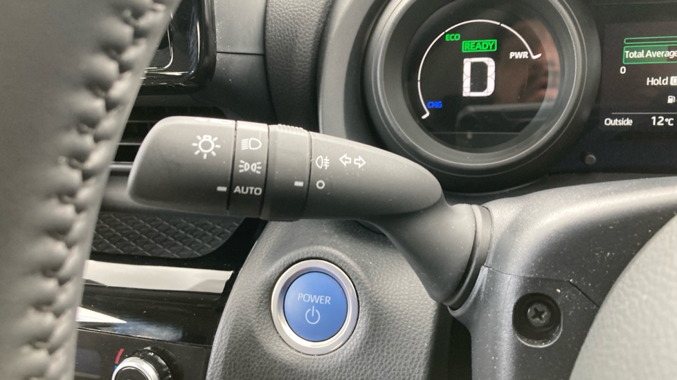 Toyota Yaris Cross 1.5 Hybrid Icon 5dr CVT Hybrid Estate - Image 33