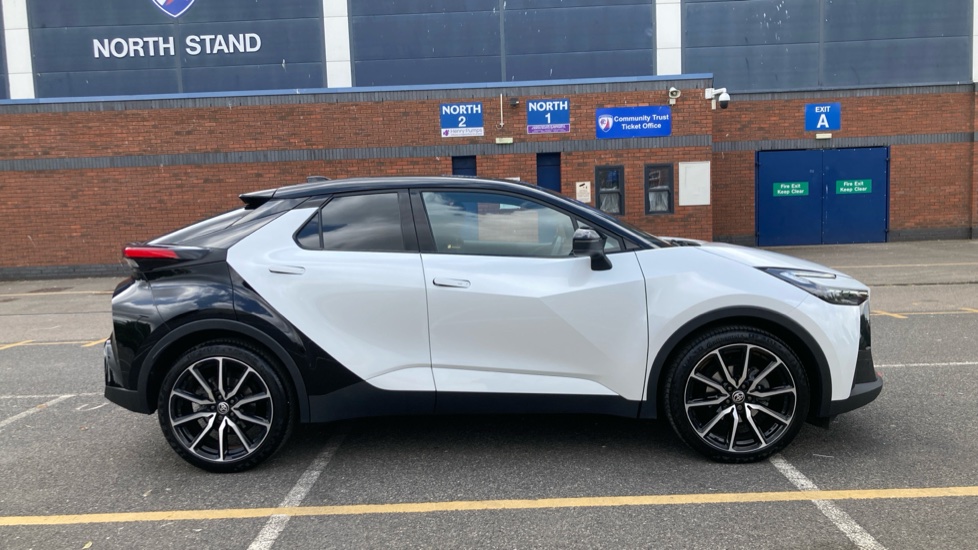 Toyota C-HR 2.0 Hybrid GR Sport 5dr CVT Hybrid Hatchback - Image 23