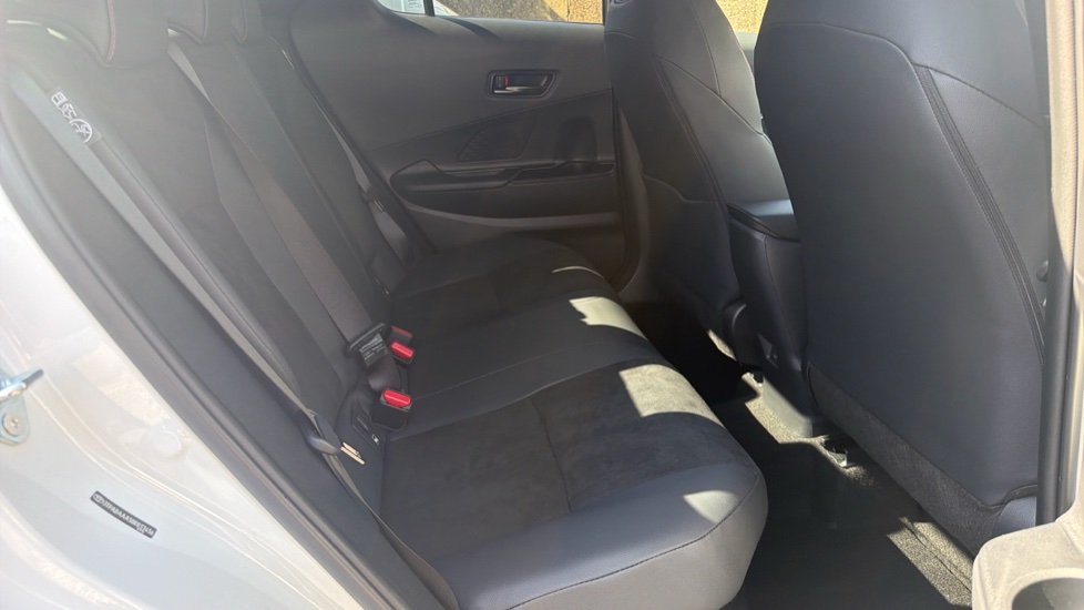 Toyota C-HR 2.0 Hybrid GR Sport 5dr CVT Hybrid Hatchback - Image 8