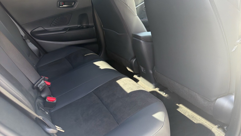 Toyota C-HR 2.0 Hybrid GR Sport 5dr CVT Hybrid Hatchback - Image 15