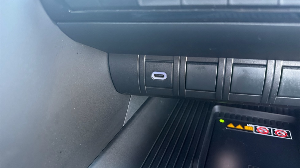 Toyota C-HR 2.0 Hybrid GR Sport 5dr CVT Hybrid Hatchback - Image 41